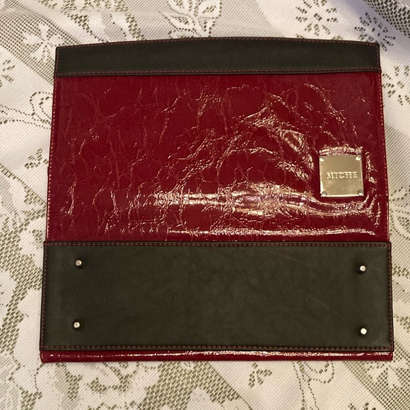 MICHE Classic Shell. Measures 18”x11.5. Fits Classic Base 5.75”x6.5”x11.75”. - Picture 1 of 2